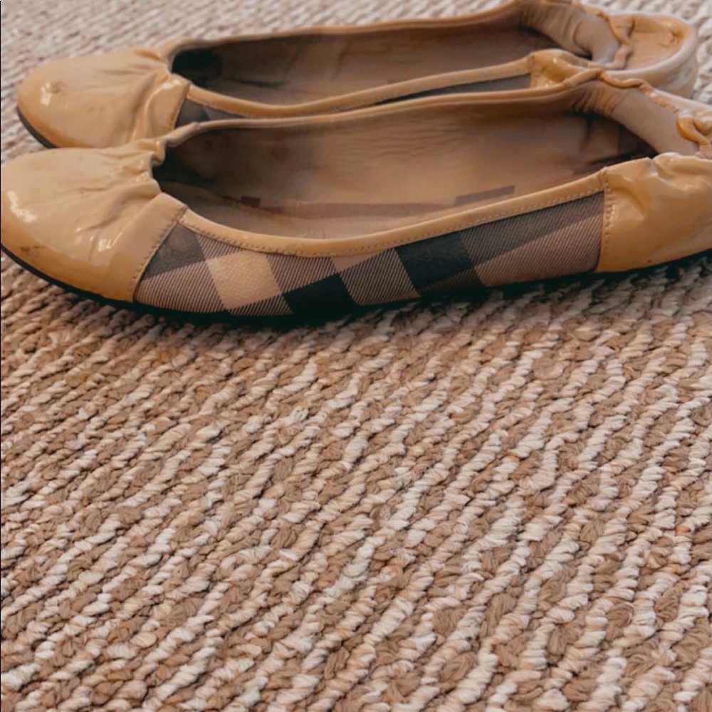 Burberry ballerina